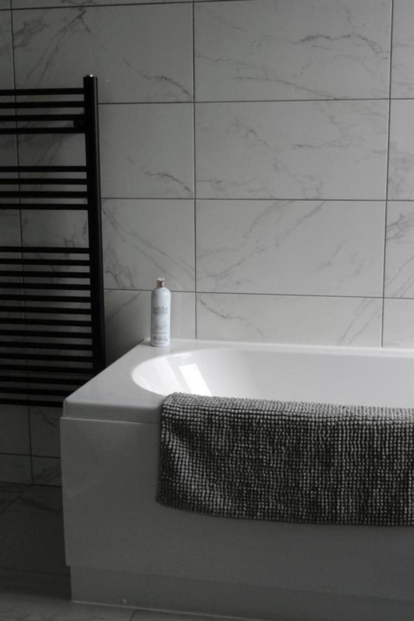 Executive Apartments Free On-Site Parking, 2 En-Suites, Sleeps 4, Swindon Esterno foto